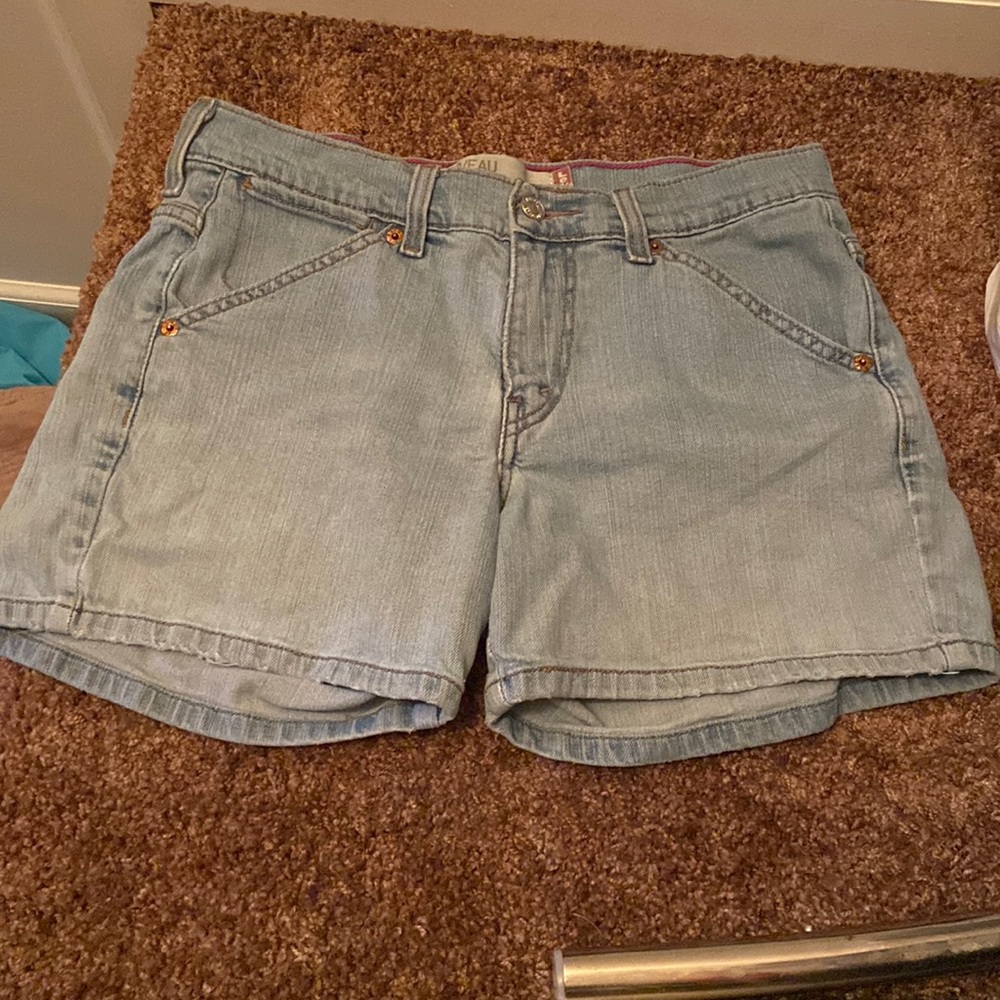 Levi Nouveau Women’s blue jean shorts. Good condition!